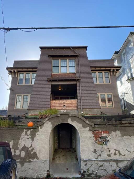 Historic Downtown Riverview Flat, No. 2 Astoria Exterior photo